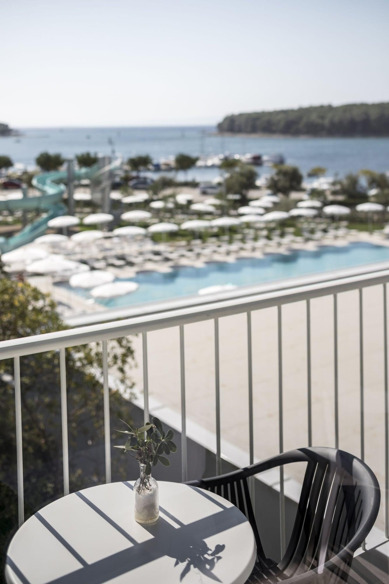 Falkensteiner Hotel Park Punat Exterior photo